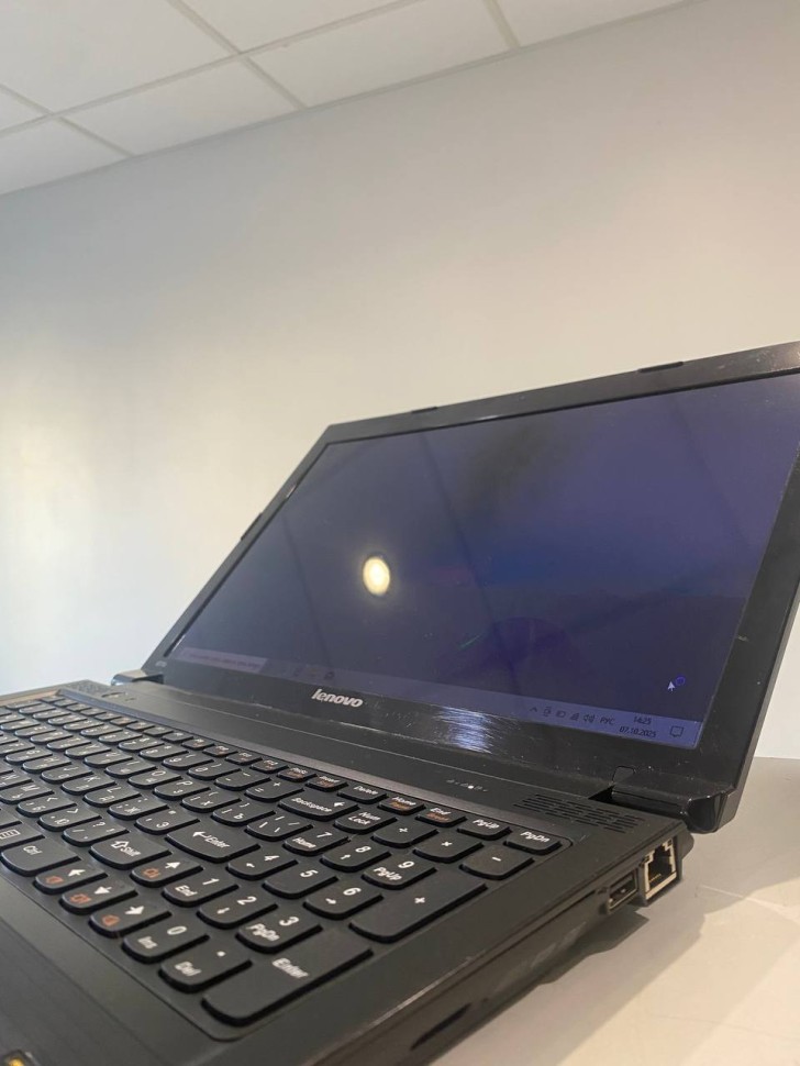 Lenovo Ideapad V570c, фото 4