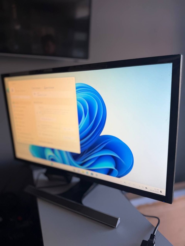 Samsung U28e590d, фото 4