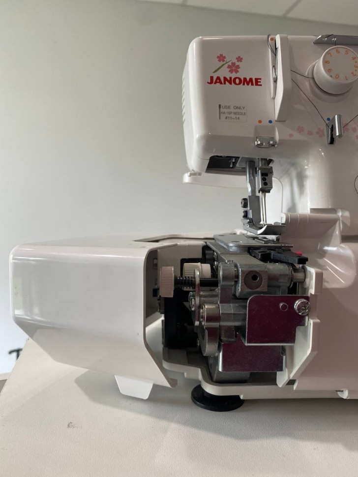 Janome Mylock 204D, фото 7