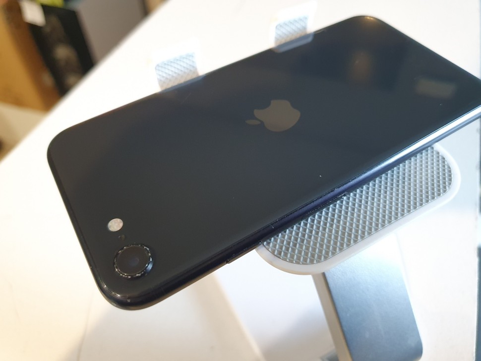 Apple iPhone Se 2020, фото 5