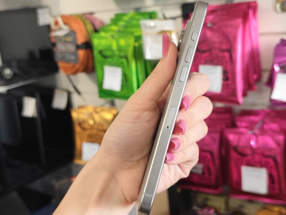 Apple iPhone 15 Pro Max, фото 8