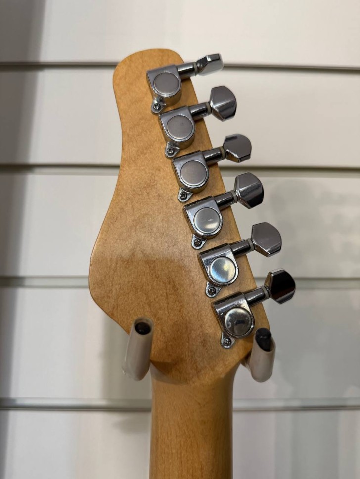 Behringer Stratocaster, фото 4