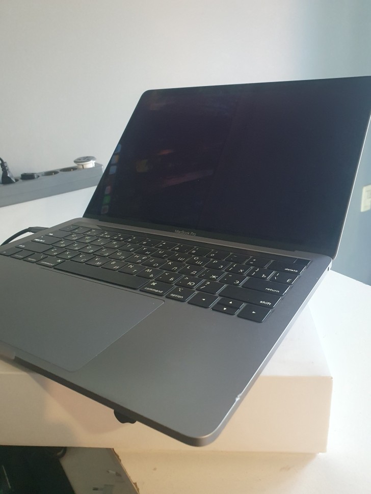 Apple Macbook Pro 13 (2 Thunderbolt), фото 2