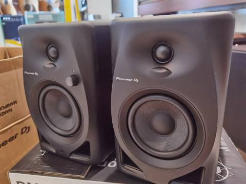 Pioneer Dm-40D